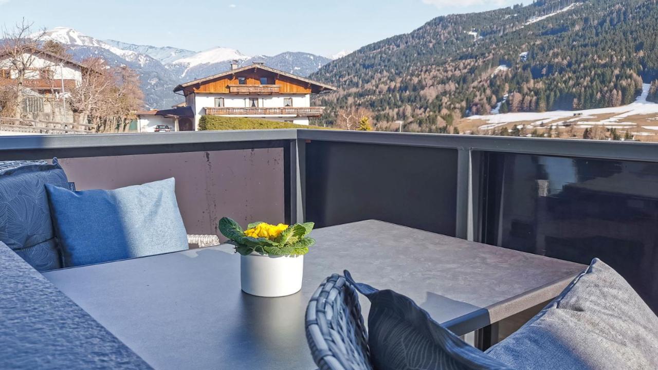 Stuwip Alps Appartements Adlerhorst Trins Bagian luar foto